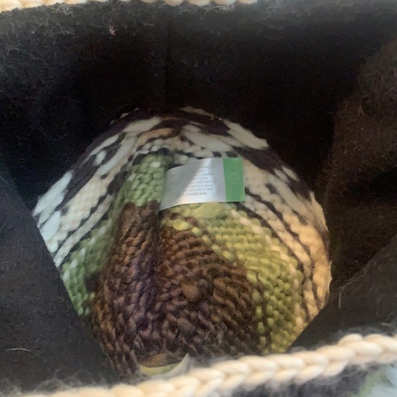 NWOTS BULABULA Hat - Picture 4 of 5